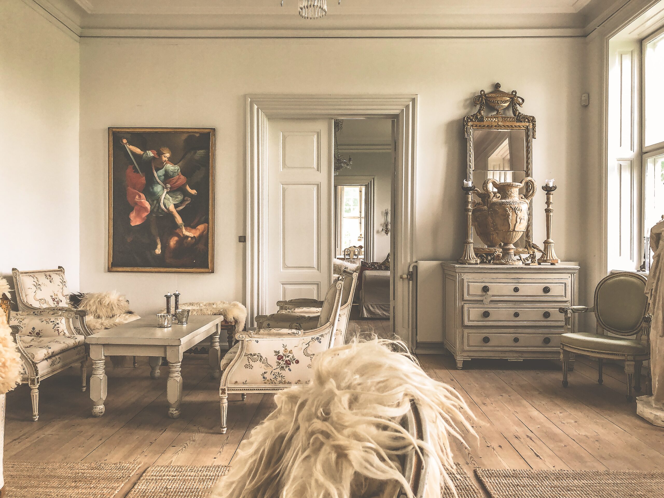 Comment estimer un meuble ancien ? Les conseils d&rsquo;un antiquaire lyonnais